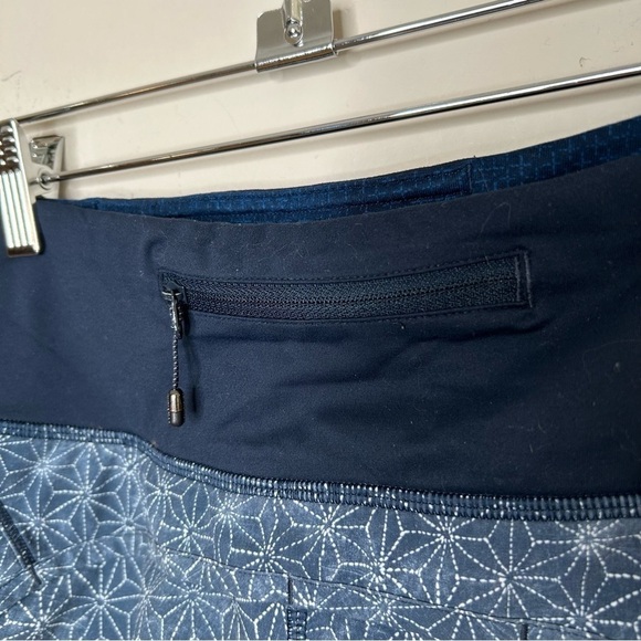 Lululemon Run Times Short 4way Stretch Sashico Star Inkwell Ghost Blue Size 4 - Picture 7 of 7